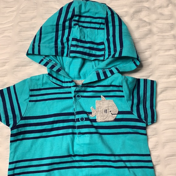 Shorts outfit with hoodie - Picture 3 of 8